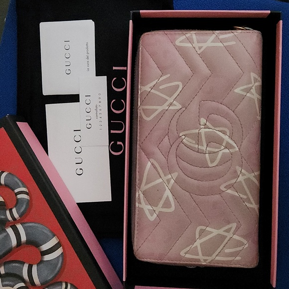 GUCCI Zippy Long Wallet - Picture 3 of 12